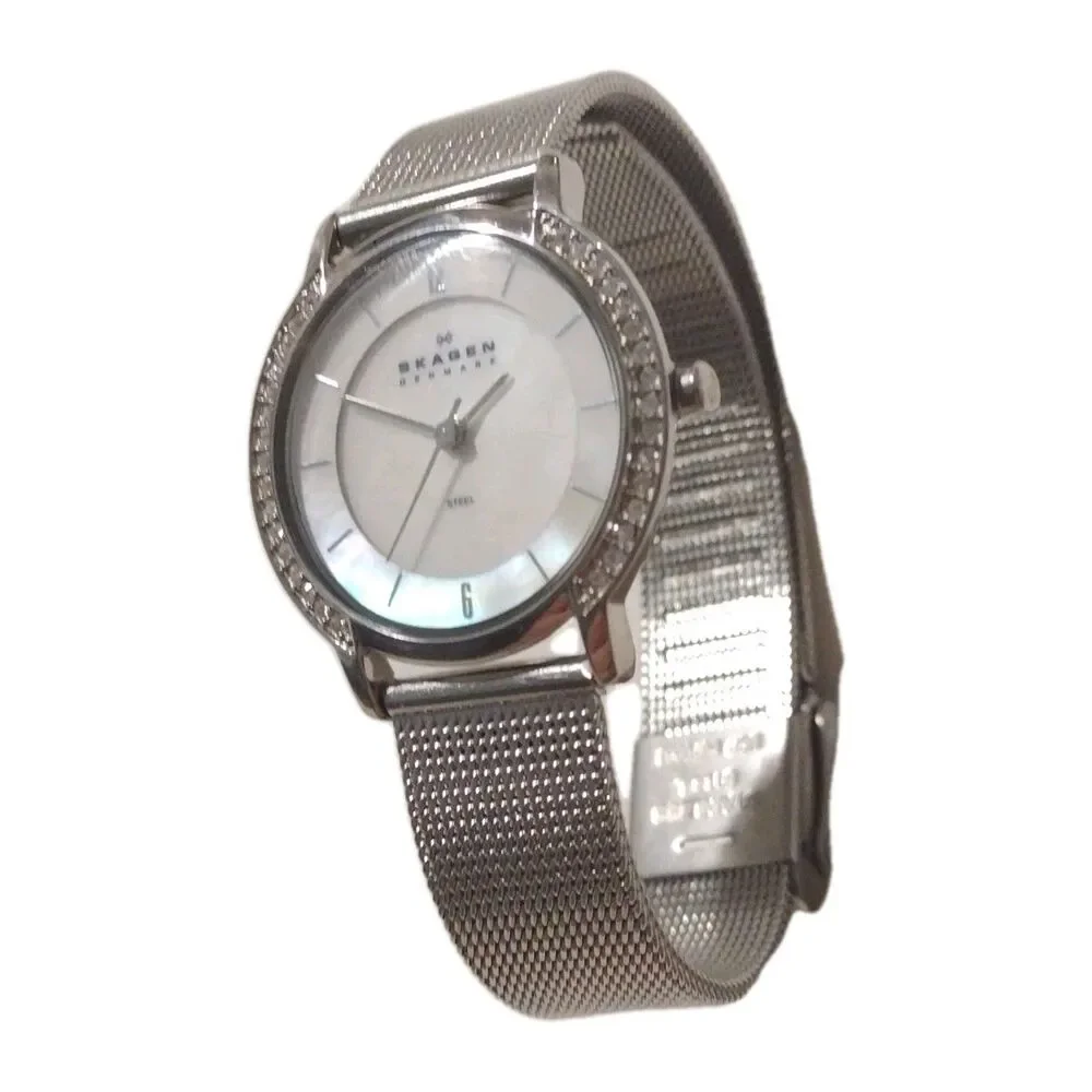 Skagen Denmark Womens Silver Mesh Band Crystal Bezel Quartz Watch 804SSS 28mm